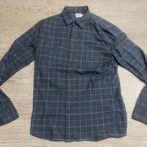 Faherty Button Down Shirt - Small